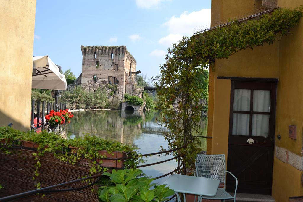 Le Finestre Su Borghetto Hotel Valeggio sul Mincio Exterior photo